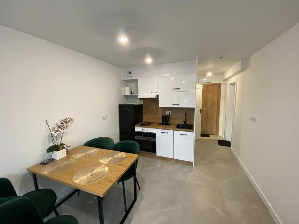 Porta Mare Apartments Luxview- Budynek Centralny Дзивновек Екстериор снимка